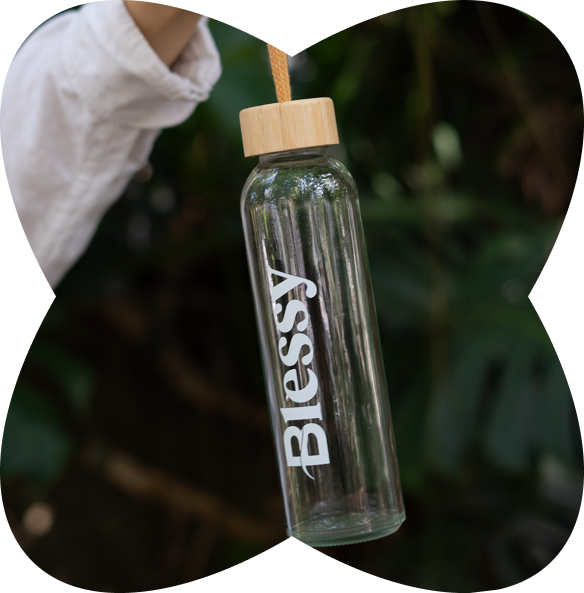 Bendita Squeeze - Garrafa de Vidro Personalizada Blessy