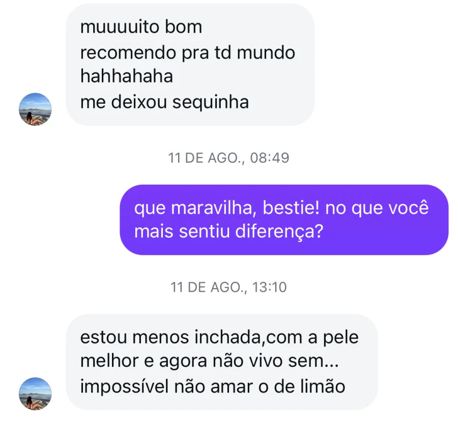 Depoimento de cliente que recomenda, diz que está menos inchada, com pele melhor e que ama o sabor limão.
